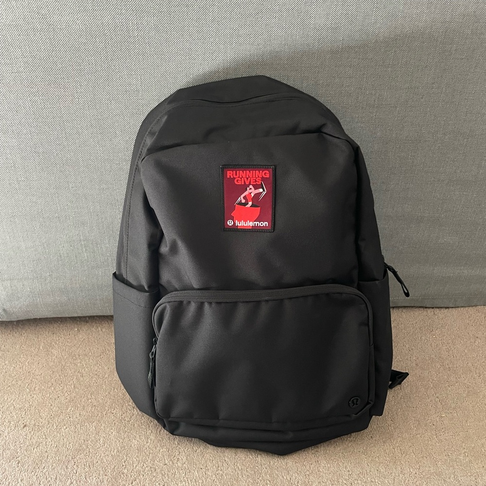 Lululemon Everywhere Backpack 22L Tech Canvas with Red Patch